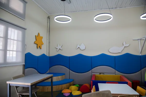 Muro blando temática océano · Sala de Calma y Sensorial, Escuela Santa Teresita de Independencia
